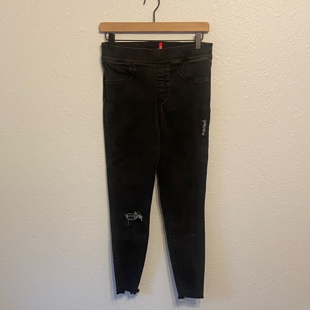 SPANX Faded Black Distressed Raw Edge Hem Skinny Pants Size Medium